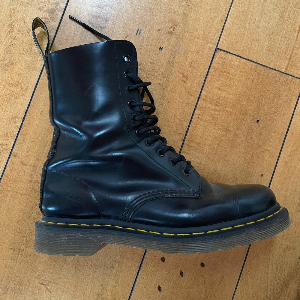 Doc Martens 1490 Smooth Leather